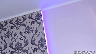mature amateur woman orgasm on live cam